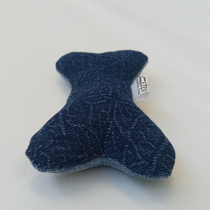Kostička mini pískací XS